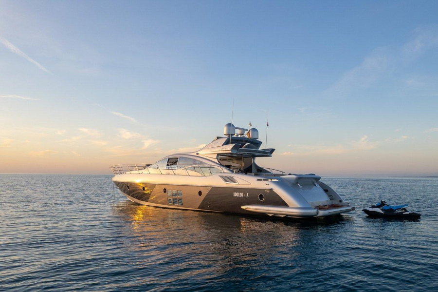 Photo #7 - Azimut 68 - 3 + 1 cab. (Falch) in Split - 38121