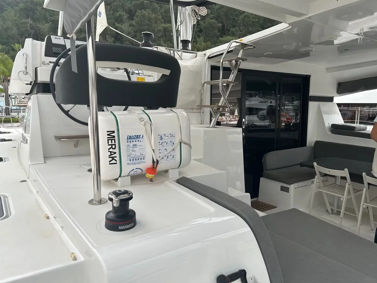 Lagoon 42 - 4 + 1 cab. (Meraki)  - 5