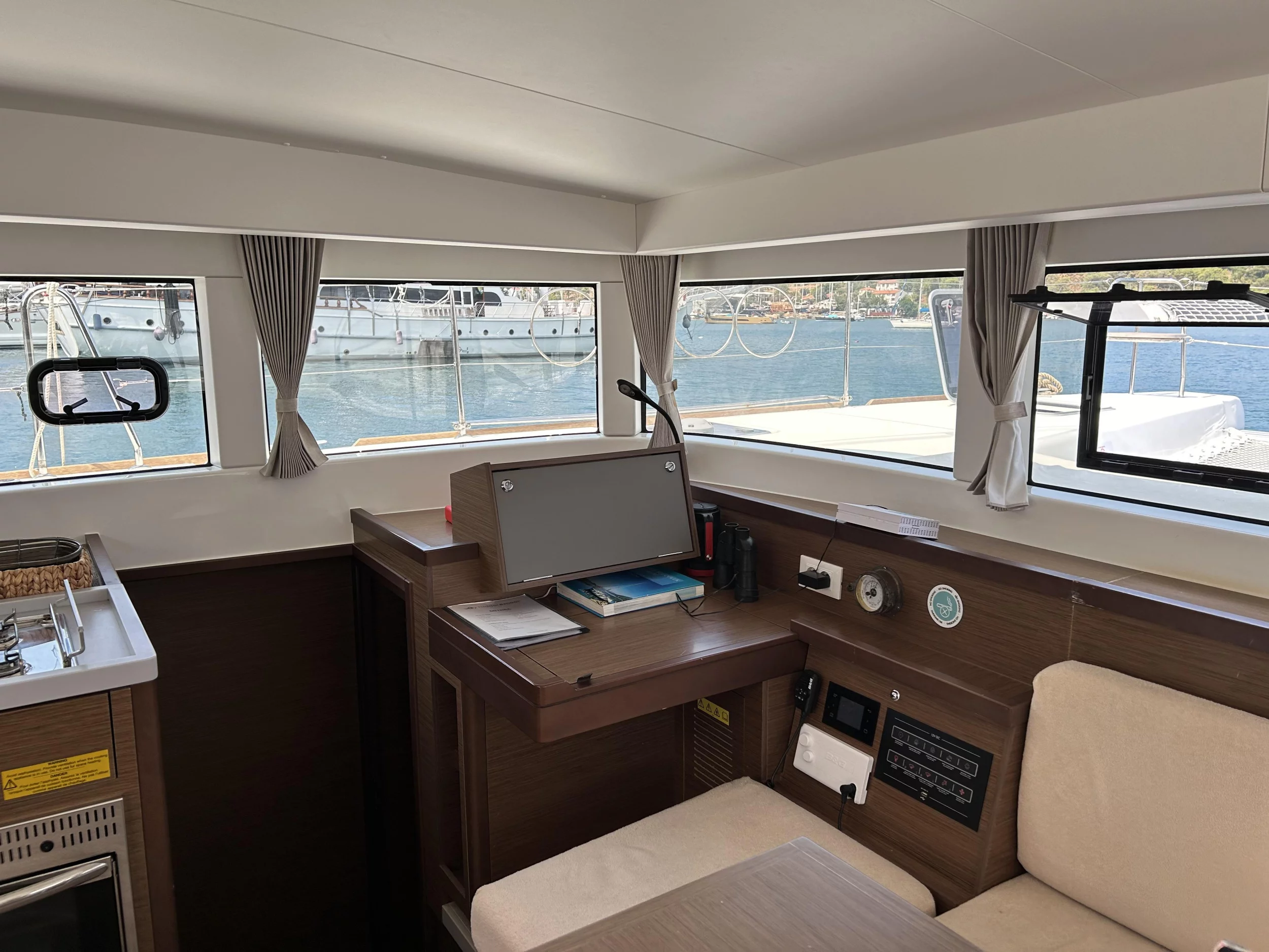 Lagoon 40 - 4 + 1 cab. (Mithra)  - 4