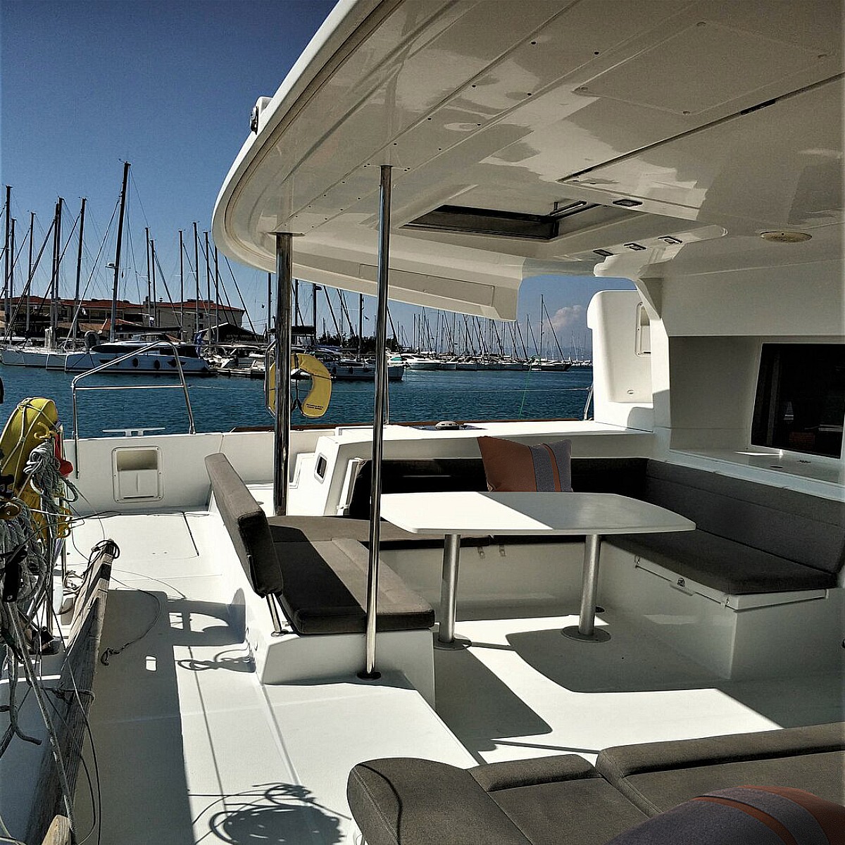 Photo #8 - Lagoon 450 F - 4 + 2 cab. (Azraq) in Atene - 38143