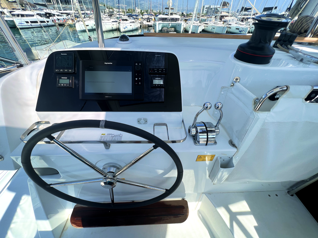 Photo #6 - Lagoon 42 - 4 + 1 cab. (Bendmill) in Kastela - 38159