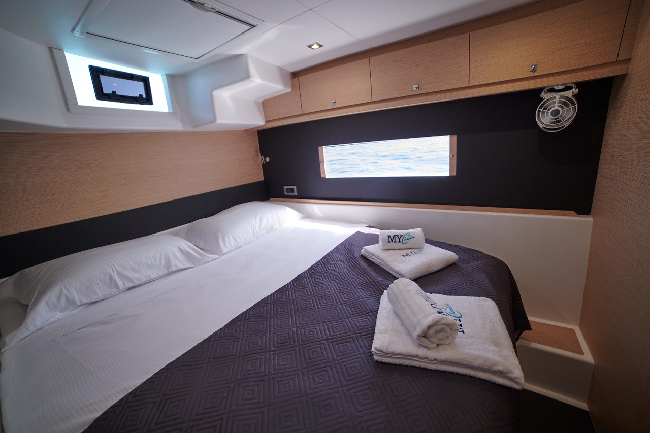 Photo #12 - Dufour 48 Catamaran - 5 + 1 cab. (Sualzo) in Salerno - 38168