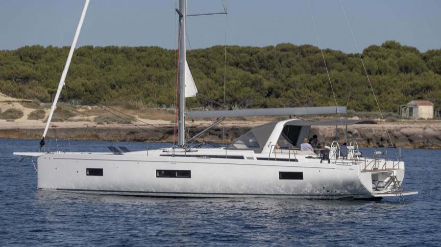 Oceanis Yacht 54 (White Bird (skippered))  - 3
