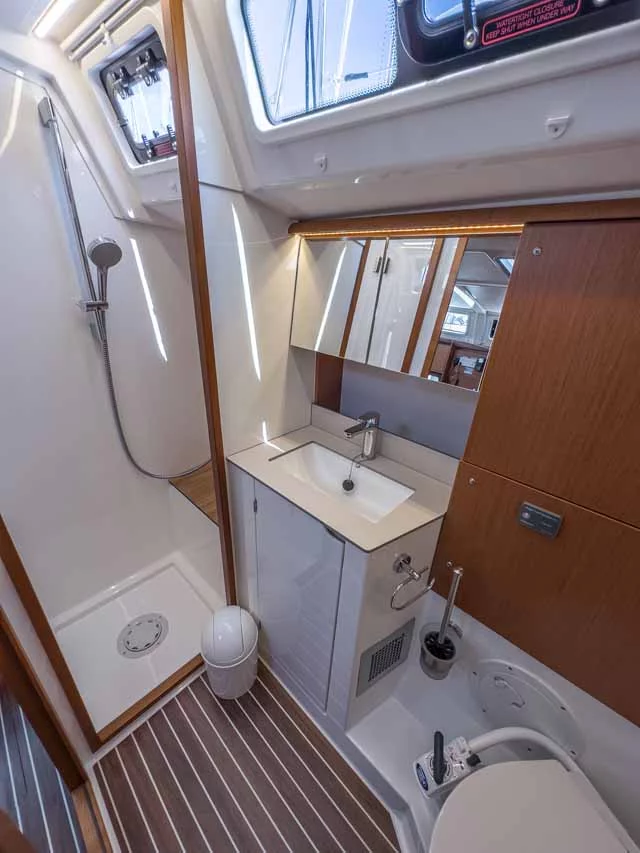 Bavaria C46 - 4 cab. (Naos)  - 23