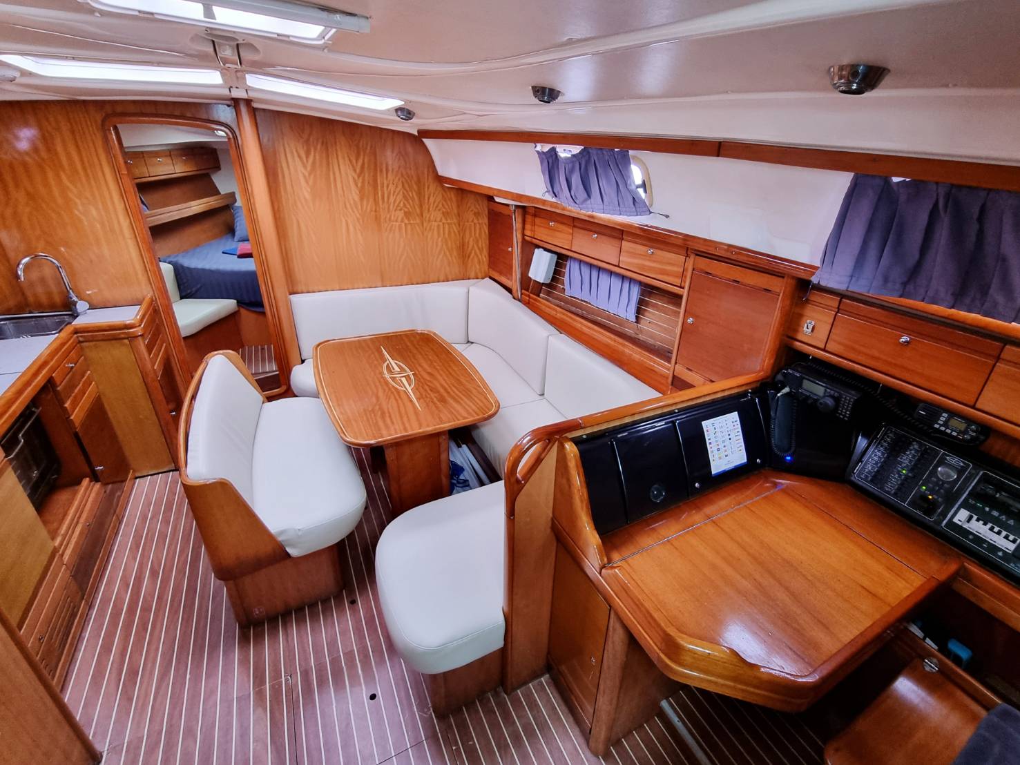 Photo #7 - Bavaria 39 Cruiser (Diana) en Phuket - 38189