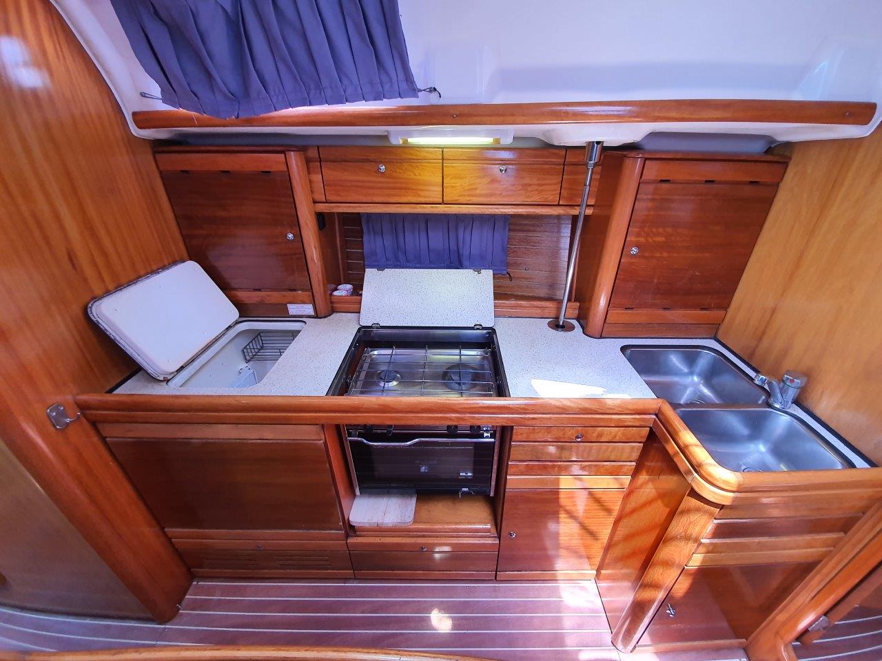 Photo #8 - Bavaria 39 Cruiser (Diana) en Phuket - 38189