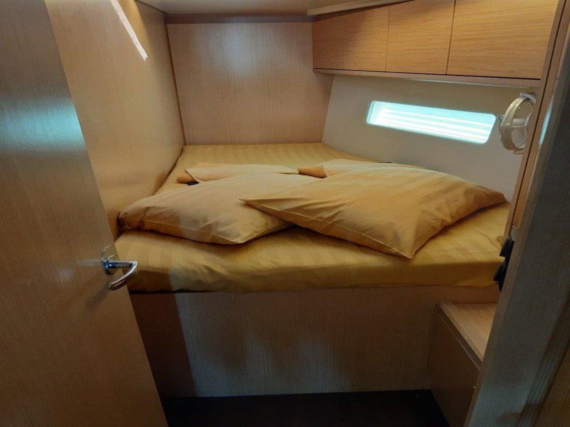 Photo #12 - Bavaria C45 - 4 cab. (Southern Star) in Phuket - 38191