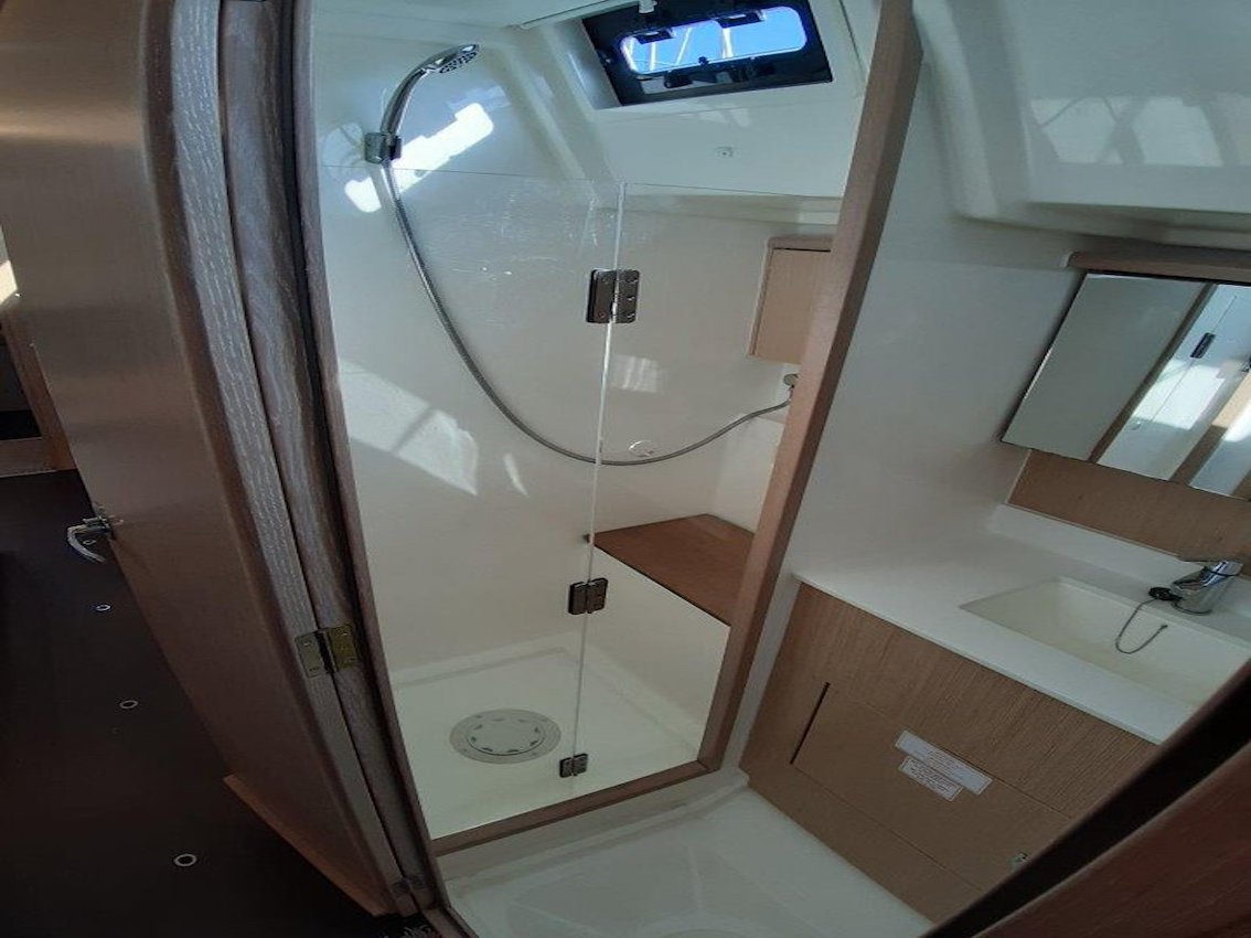 Photo #16 - Bavaria C45 - 4 cab. (Southern Star) in Phuket - 38191