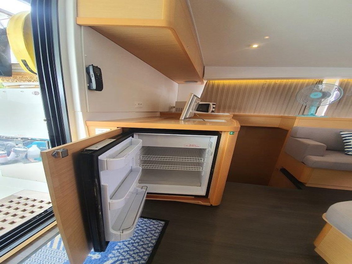Photo #9 - Lagoon 42 - 4 + 2 cab. (Mami) en Phuket - 38200