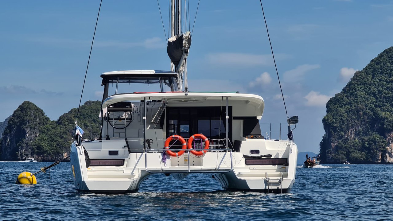 Photo #9 - Lagoon 42 - 4 + 2 cab. (Thai Thunder) en Phuket - 38201