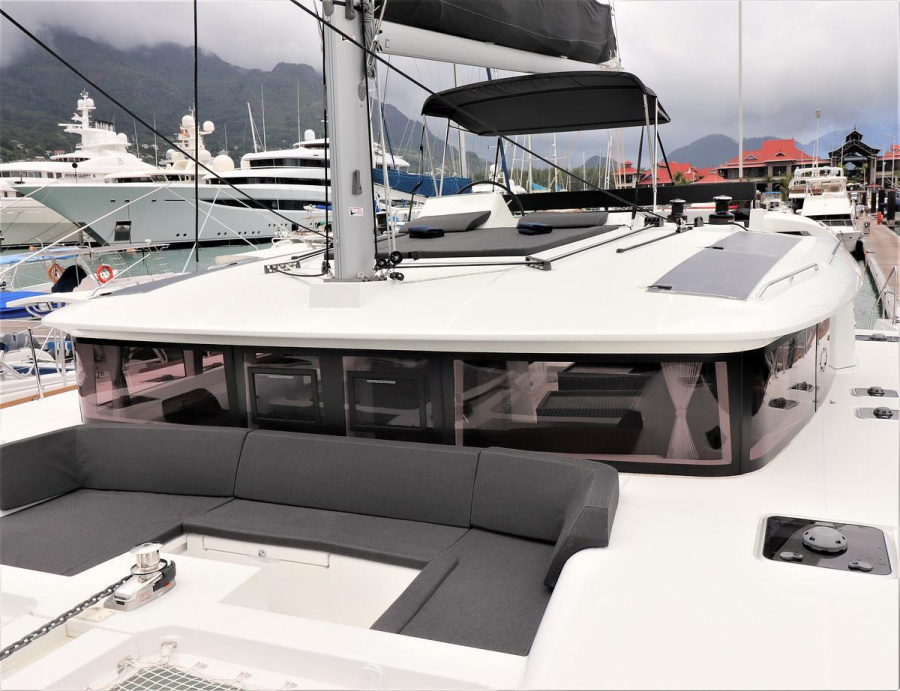 Photo #8 - Lagoon 450 - 3 + 1 cab. (Escapade) in Mahe - 38222