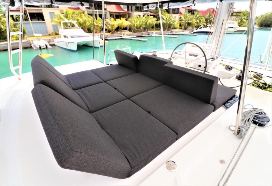 Photo #9 - Lagoon 450 - 3 + 1 cab. (Escapade) in Mahe - 38222