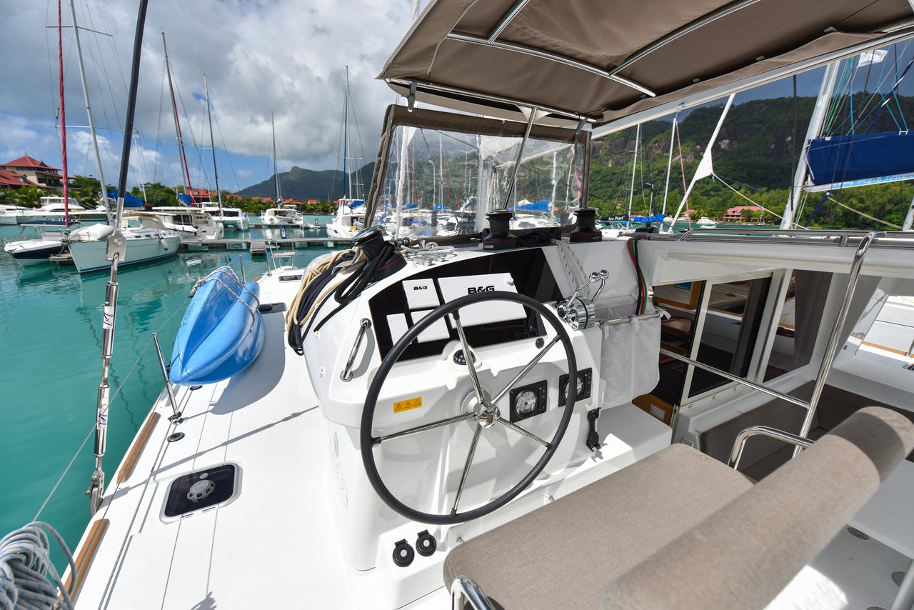 Photo #5 - Lagoon 400 - 4 + 2 cab. (Emilio) in Koh chang - 38231