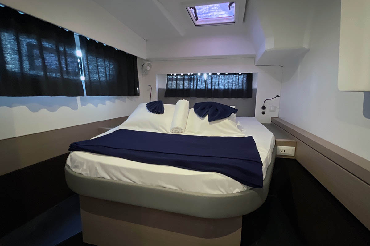 Photo #4 - Fountaine Pajot Astrea 42 - 4 + 2 cab. (Carpe Diem - BVI) in Nanny Cay - 38244