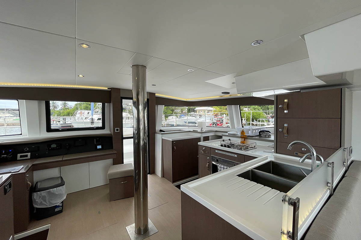 Photo #17 - Bali 4.8 - 5 cab. (Seven Stars BVI) in Nanny Cay - 38264