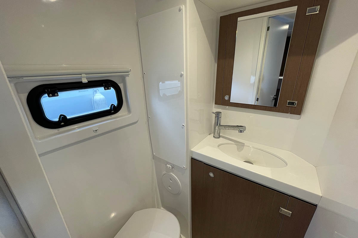 Photo #28 - Bali 4.8 - 5 cab. (Seven Stars BVI) in Nanny Cay - 38264