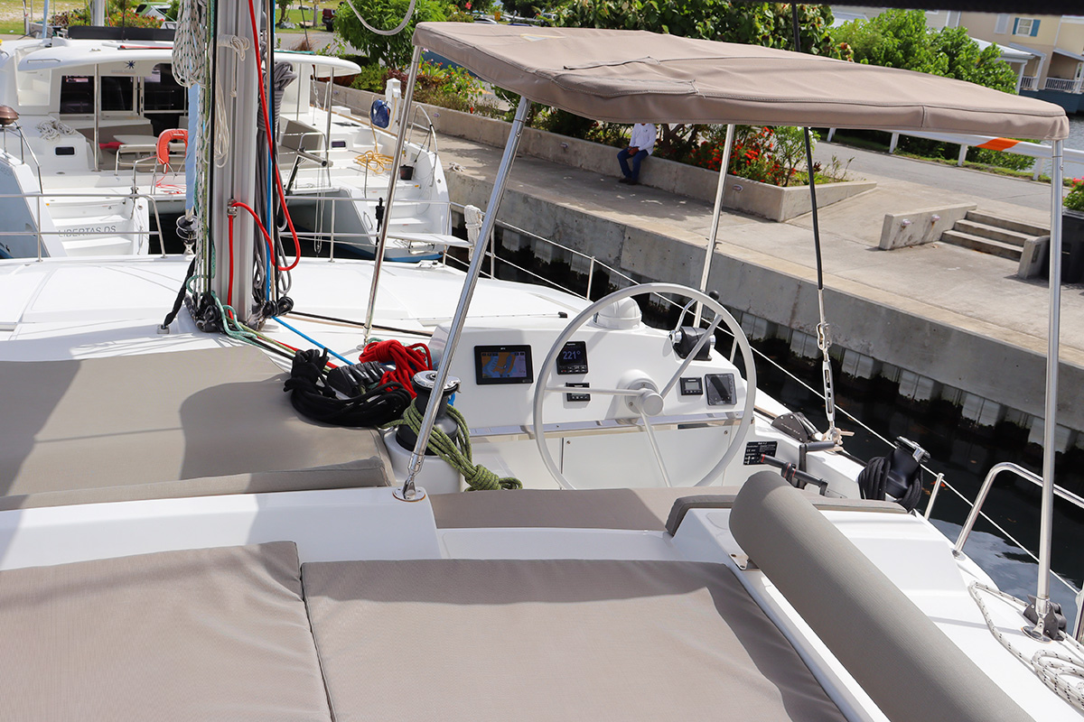 Photo #5 - Bali 4.2 (Sweet Escape BVI) in Nanny Cay - 38266