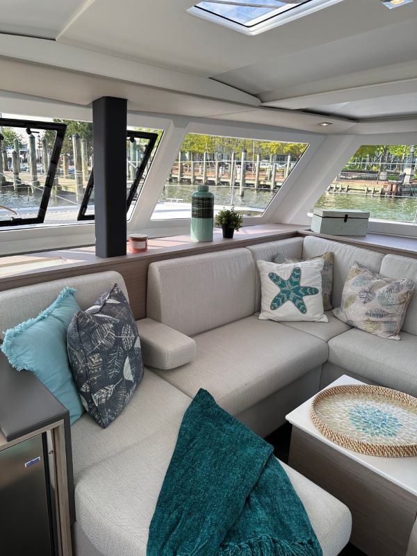 Photo #6 - Fountaine Pajot Isla 40 - 3 cab. (Sea Magik) in St. Thomas - 38272