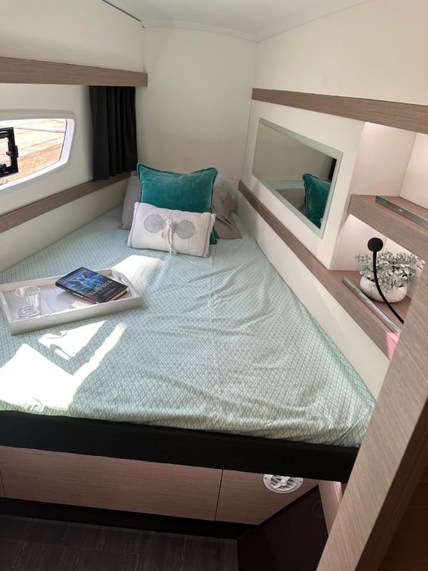 Photo #10 - Fountaine Pajot Isla 40 - 3 cab. (Sea Magik) in St. Thomas - 38272