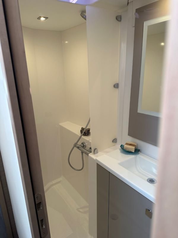 Photo #14 - Fountaine Pajot Isla 40 - 3 cab. (Sea Magik) in St. Thomas - 38272