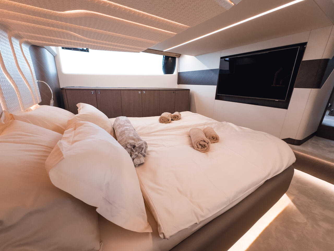 Photo #23 - Galeon 440 Fly (Diesel) (FGStar Mini) en Trogir - 38344
