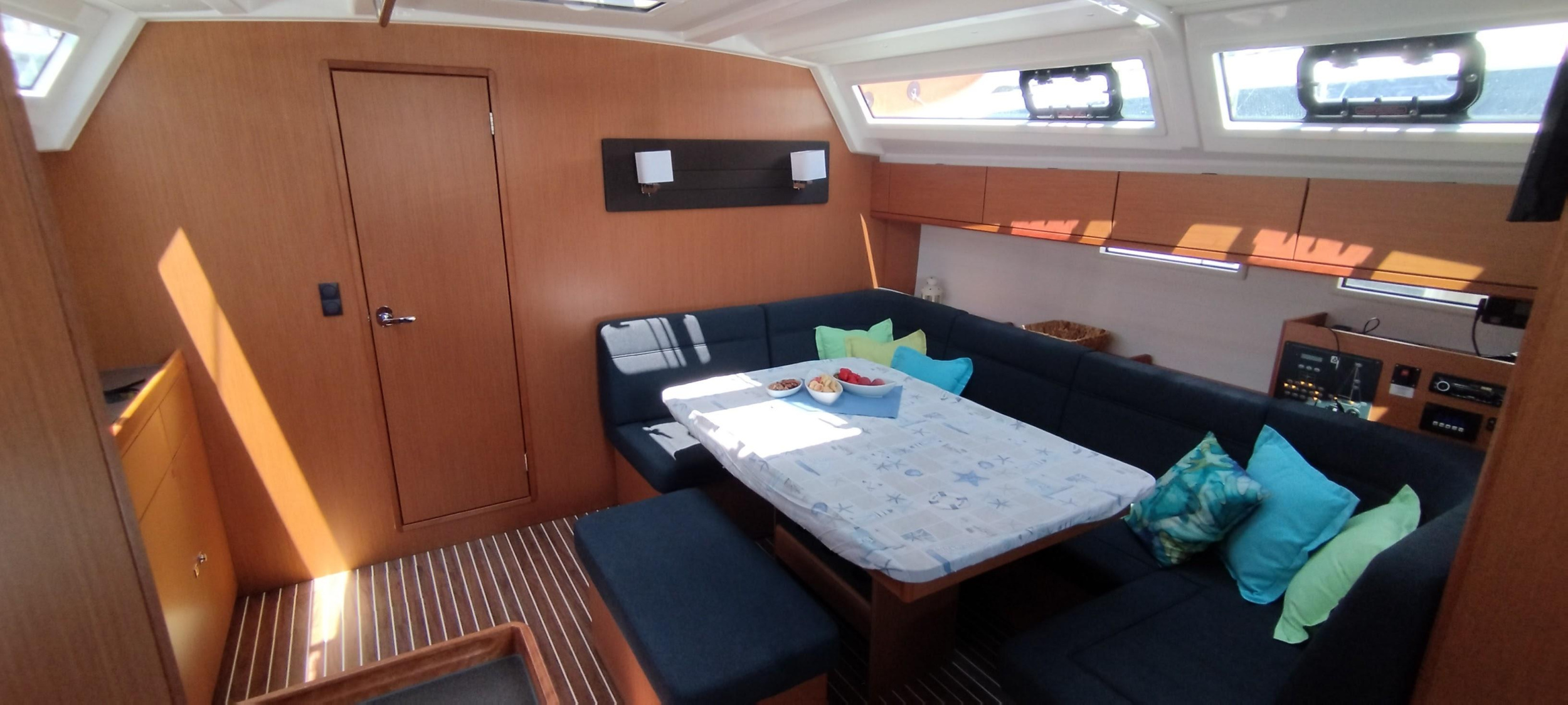 Photo #11 - Bavaria Cruiser 46 - 4 cab. (Slovenska 4) in Split - 38349