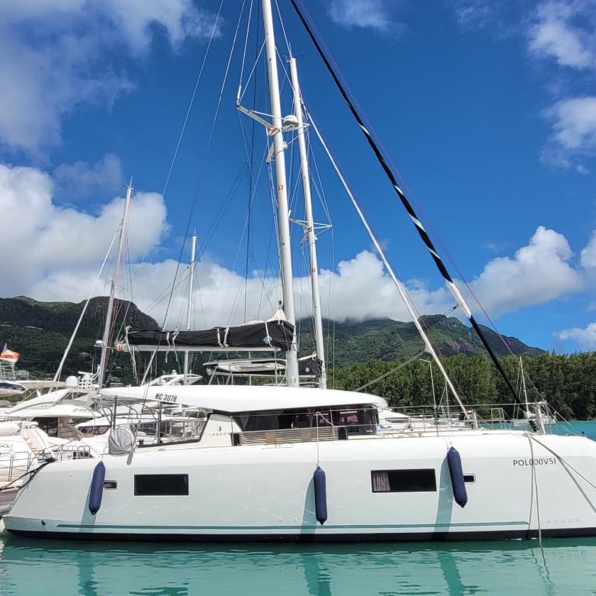 Photo #36 - Lagoon 42 - 4 + 2 cab. (Best Love) in Mahe - 38407