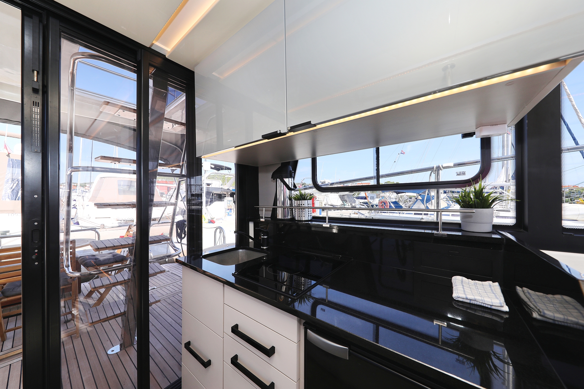 Photo #20 - Futura 40 Grand Horizon (Muneca) in Tribunj - 38410