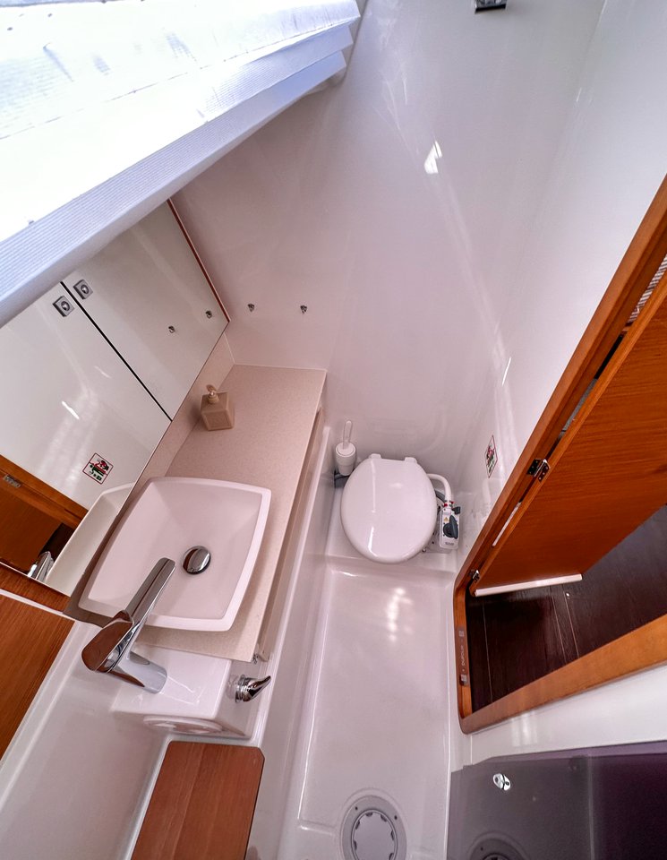 Photo #18 - Dufour 430 (Brahms) in Gocek - 38422