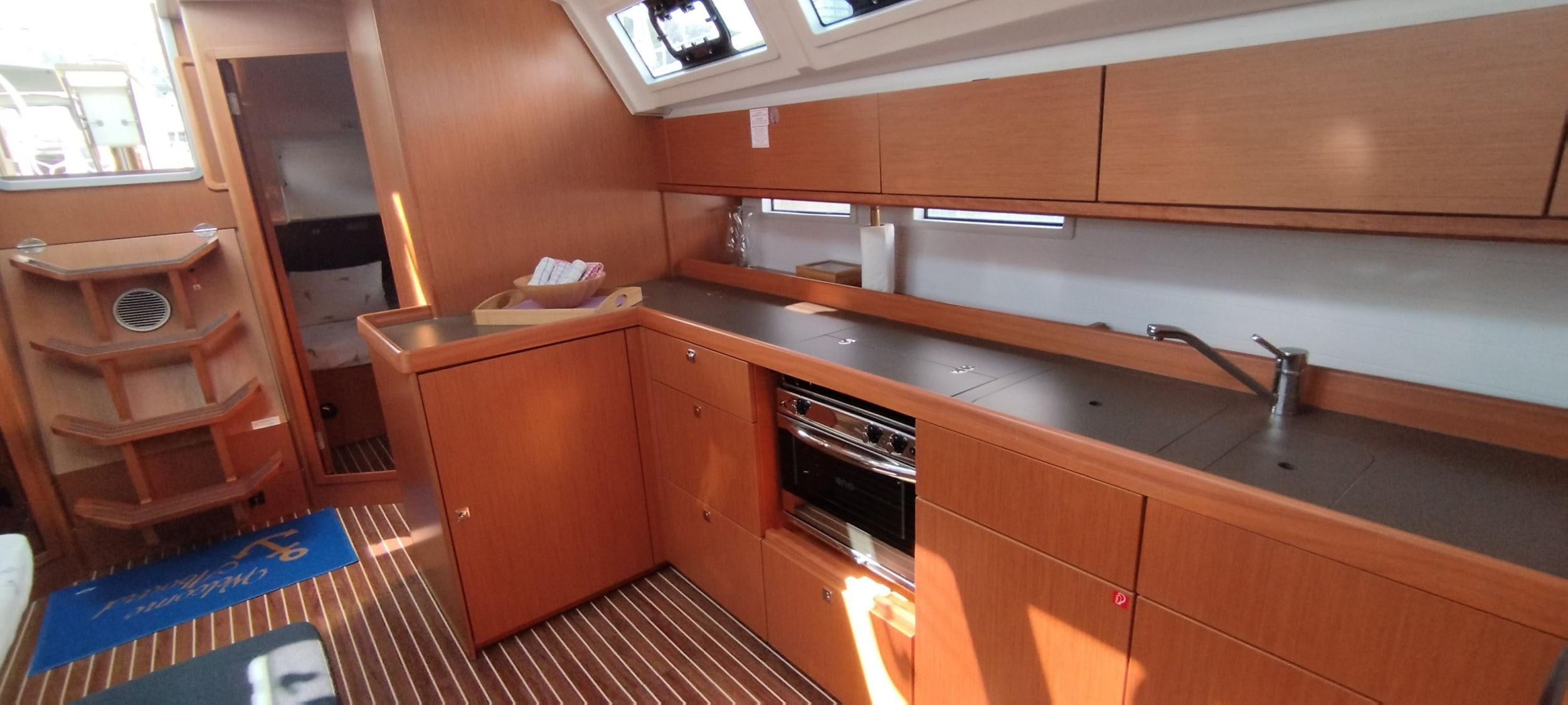 Photo #12 - Bavaria Cruiser 46 - 4 cab. (Mirka 5) in Split - 38425