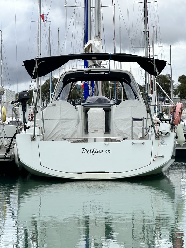 Photo #4 - Oceanis 38.1 (Delfino) in La Rochelle - 38441