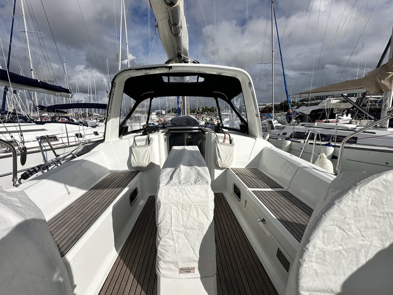 Photo #5 - Oceanis 38.1 (Delfino) in La Rochelle - 38441