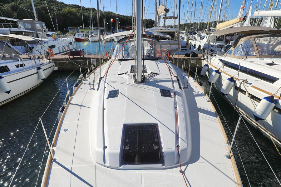 Photo #8 - Sun Odyssey 449 (Canne Bleue) in Pula - 38445