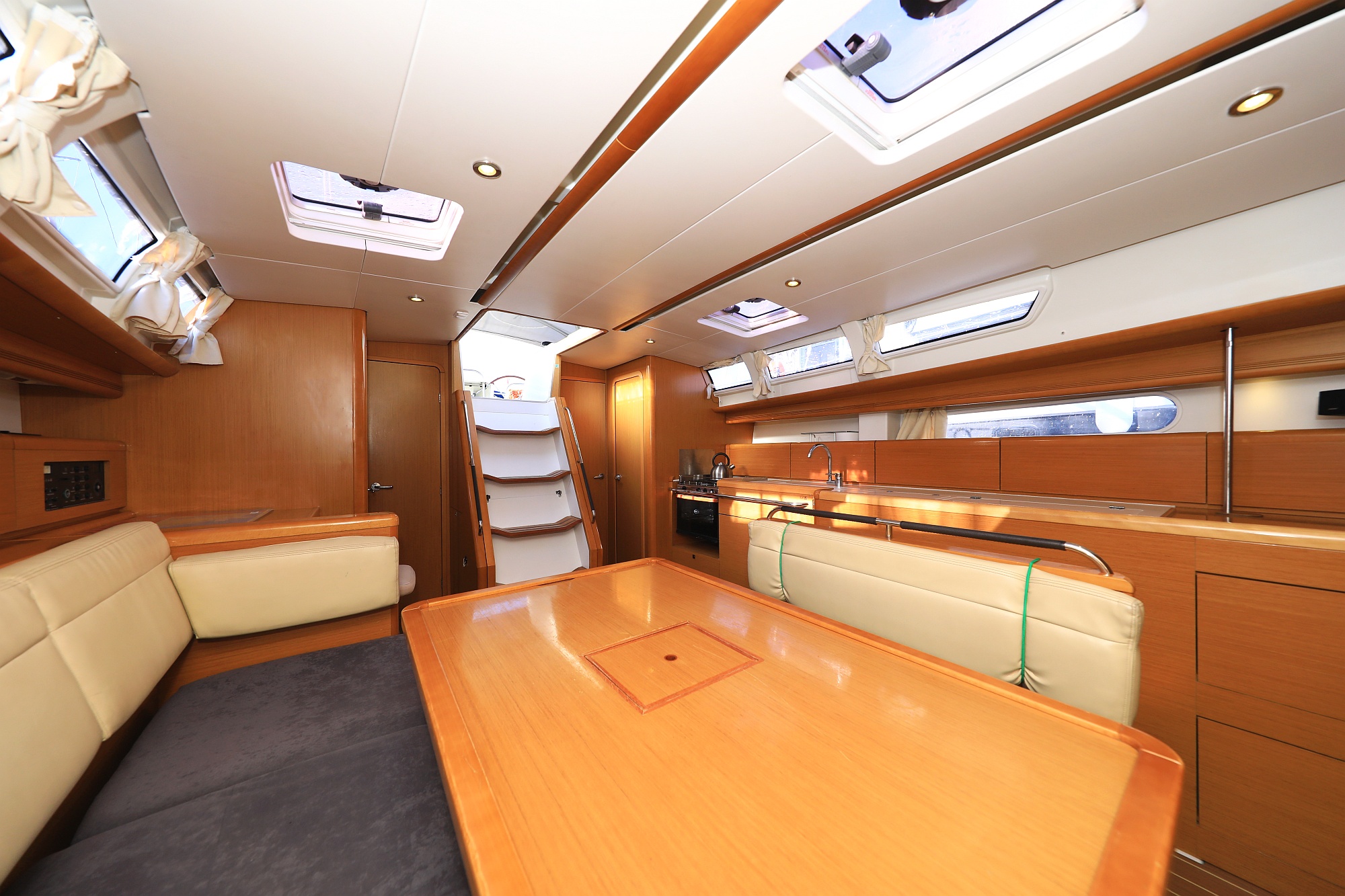 Photo #9 - Sun Odyssey 44i (Sveamare) in Pula - 38446