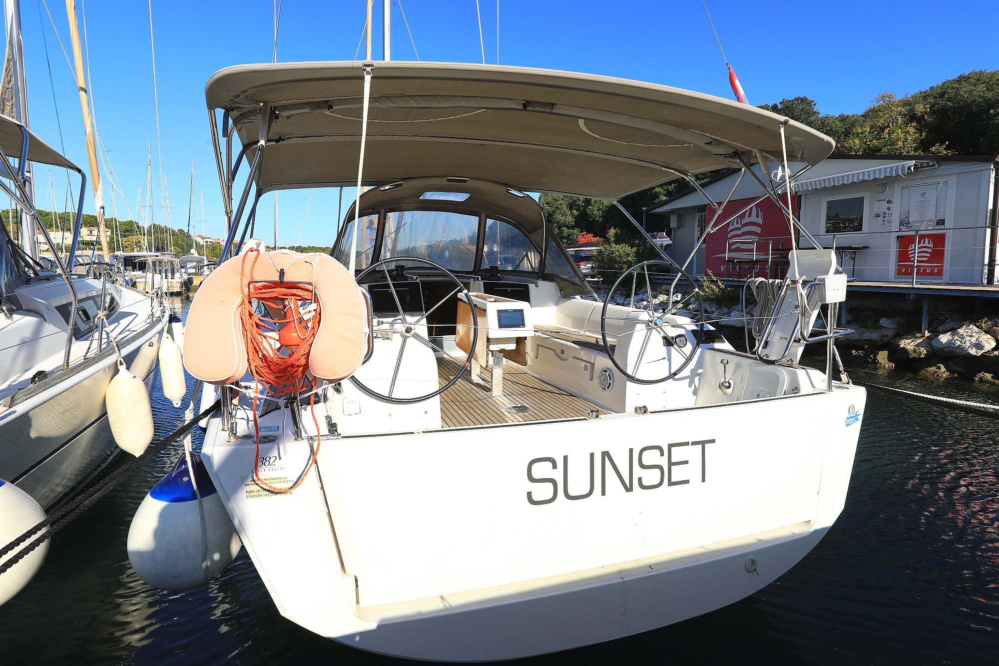 Photo #12 - Dufour 382 GL (Sunset) in Pula - 38451