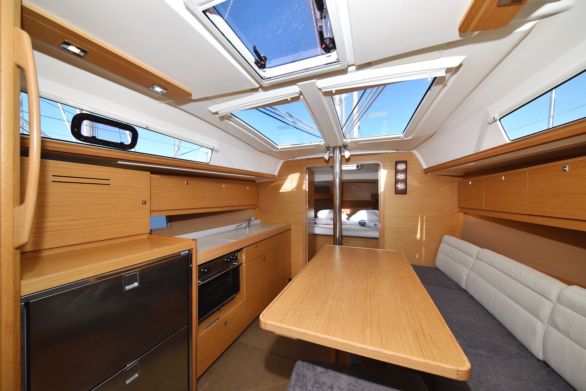 Photo #15 - Dufour 382 GL (Sunset) in Pula - 38451