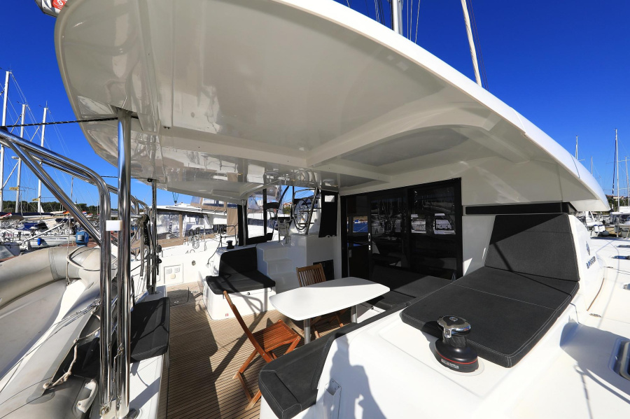 Photo #6 - Lagoon 42 - 4 + 2 cab. (Fleur de Sel) in Pula - 38454