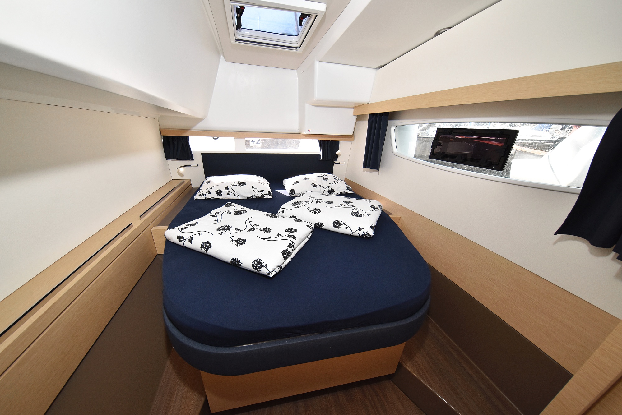 Photo #17 - Fountaine Pajot Lucia 40 - 3 cab. (Floreanne) in Pula - 38456