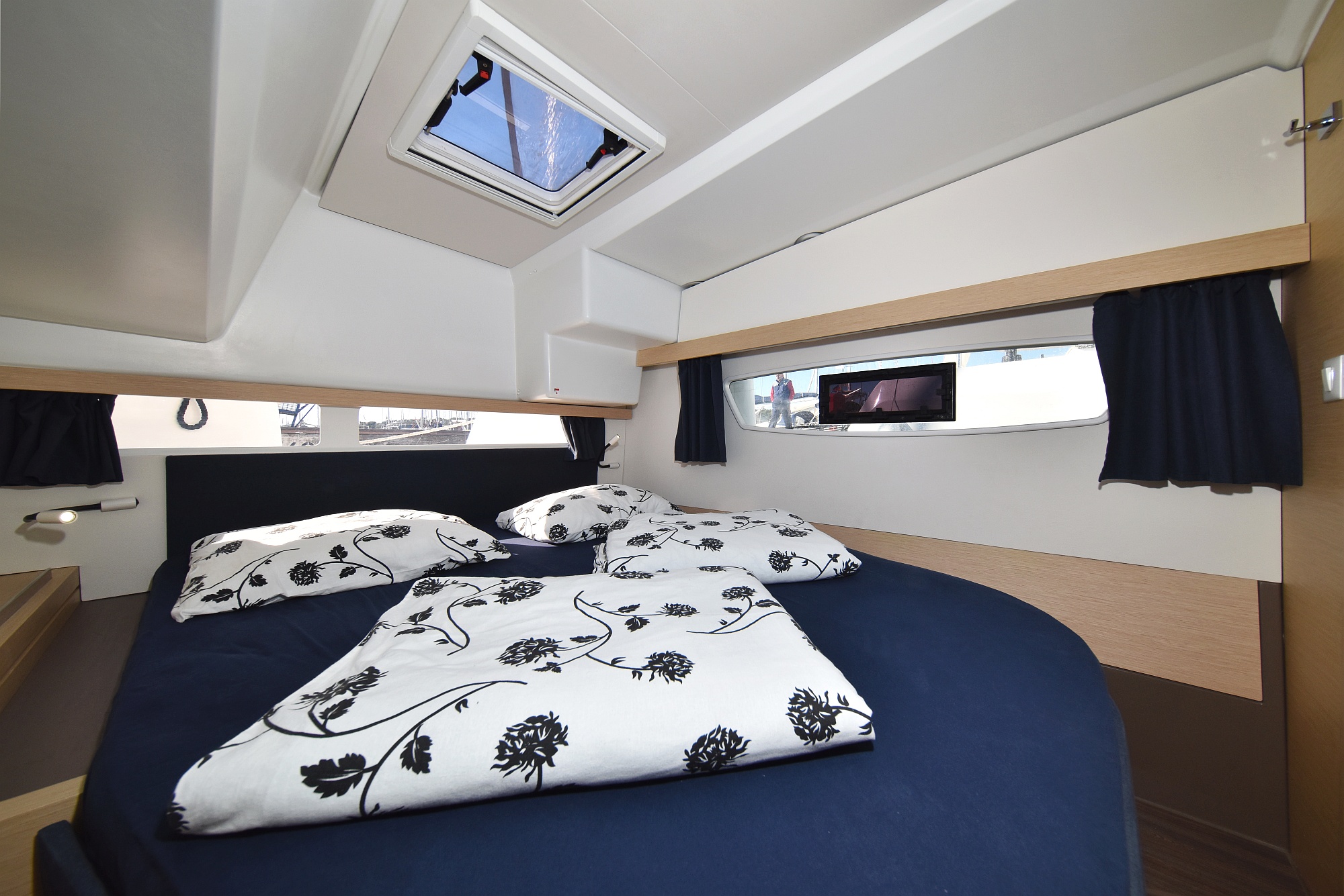 Photo #18 - Fountaine Pajot Lucia 40 - 3 cab. (Floreanne) in Pula - 38456