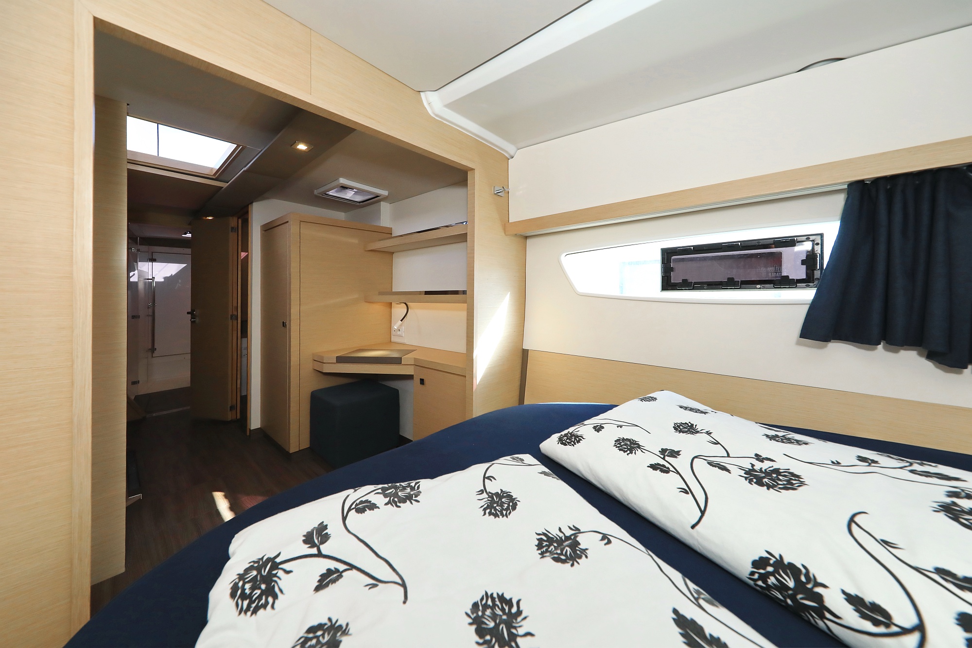 Photo #21 - Fountaine Pajot Lucia 40 - 3 cab. (Floreanne) in Pula - 38456