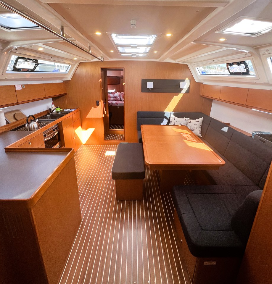 Photo #11 - Bavaria Cruiser 46 - 4 cab. (Summer Breeze) in Split - 38457