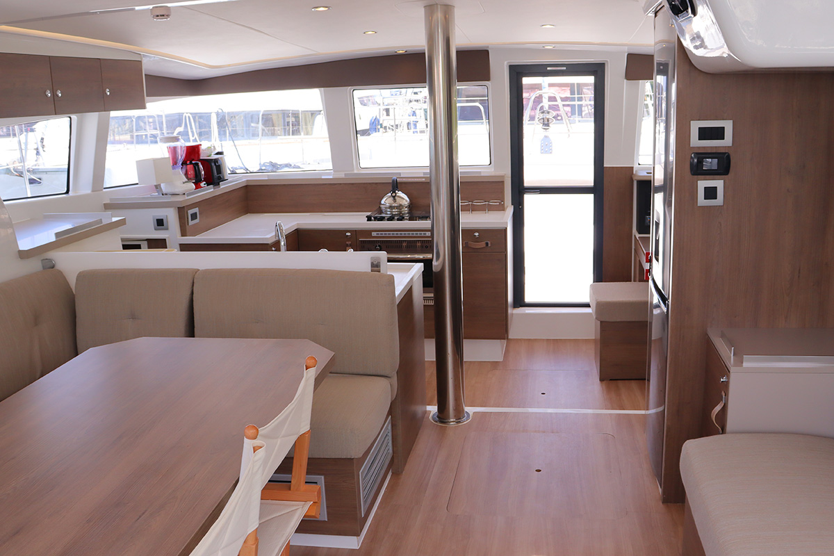 Photo #24 - Bali 4.2 OW (Dorothea) in Nanny Cay - 38474