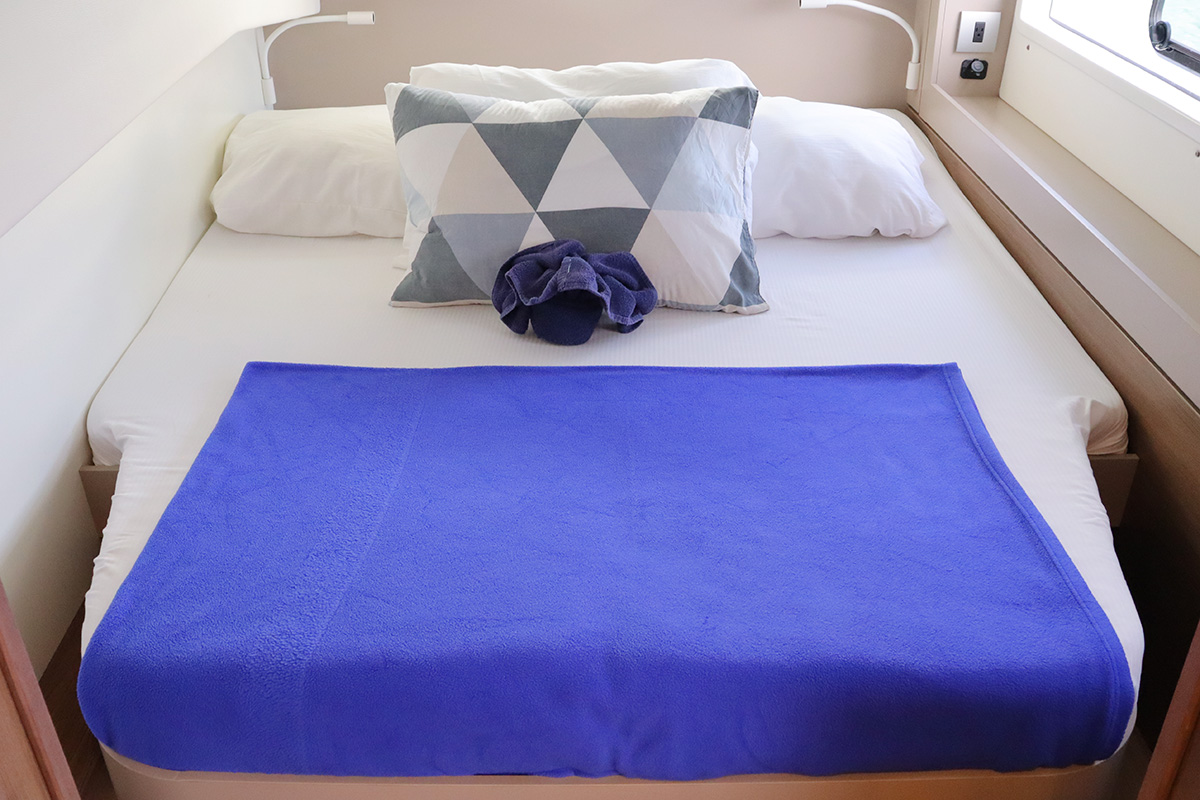 Photo #38 - Bali 4.2 OW (Dorothea) in Nanny Cay - 38474