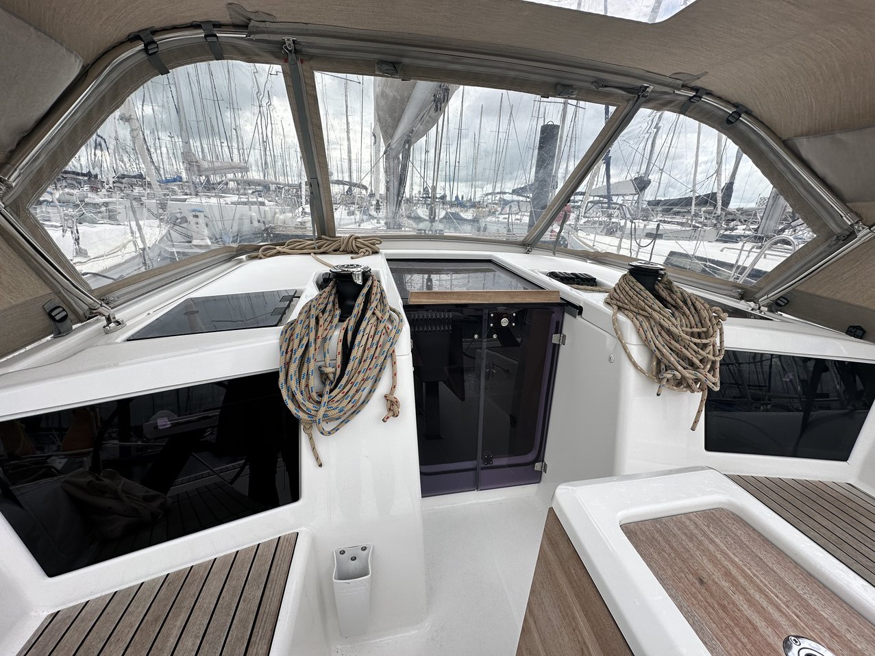 Photo #8 - Dufour 390 (Stella Marie IV) en La Rochelle - 38490