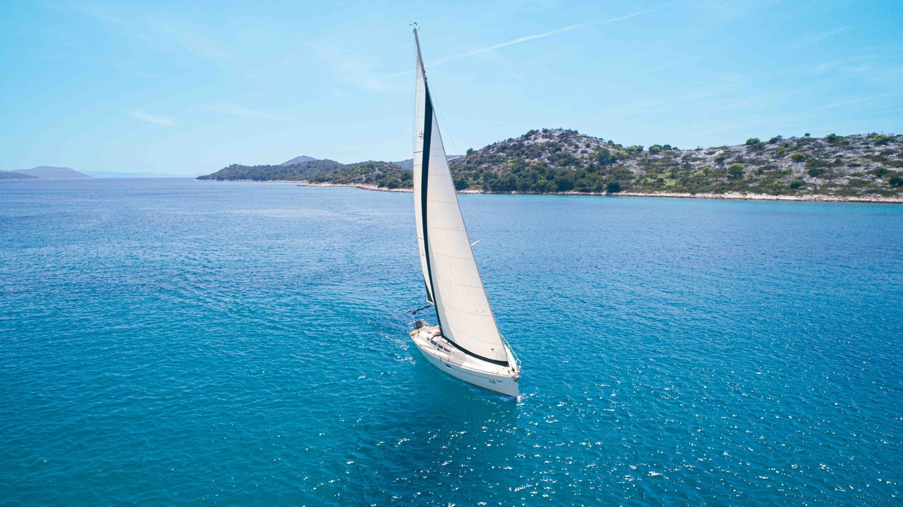 Photo #5 - Sun Odyssey 42i (Ema) in Tribunj - 38524
