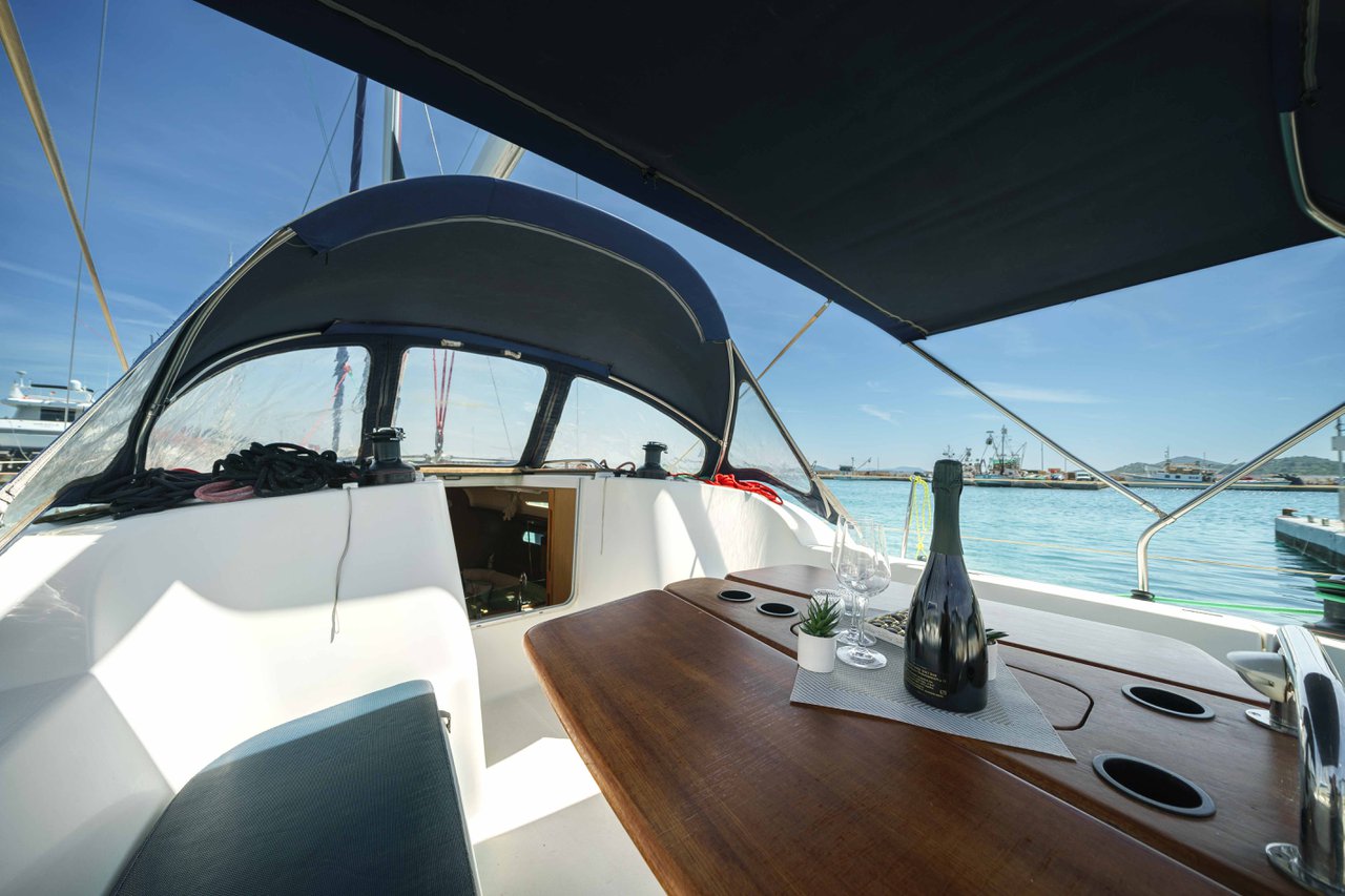 Photo #13 - Sun Odyssey 42i (Ema) in Tribunj - 38524