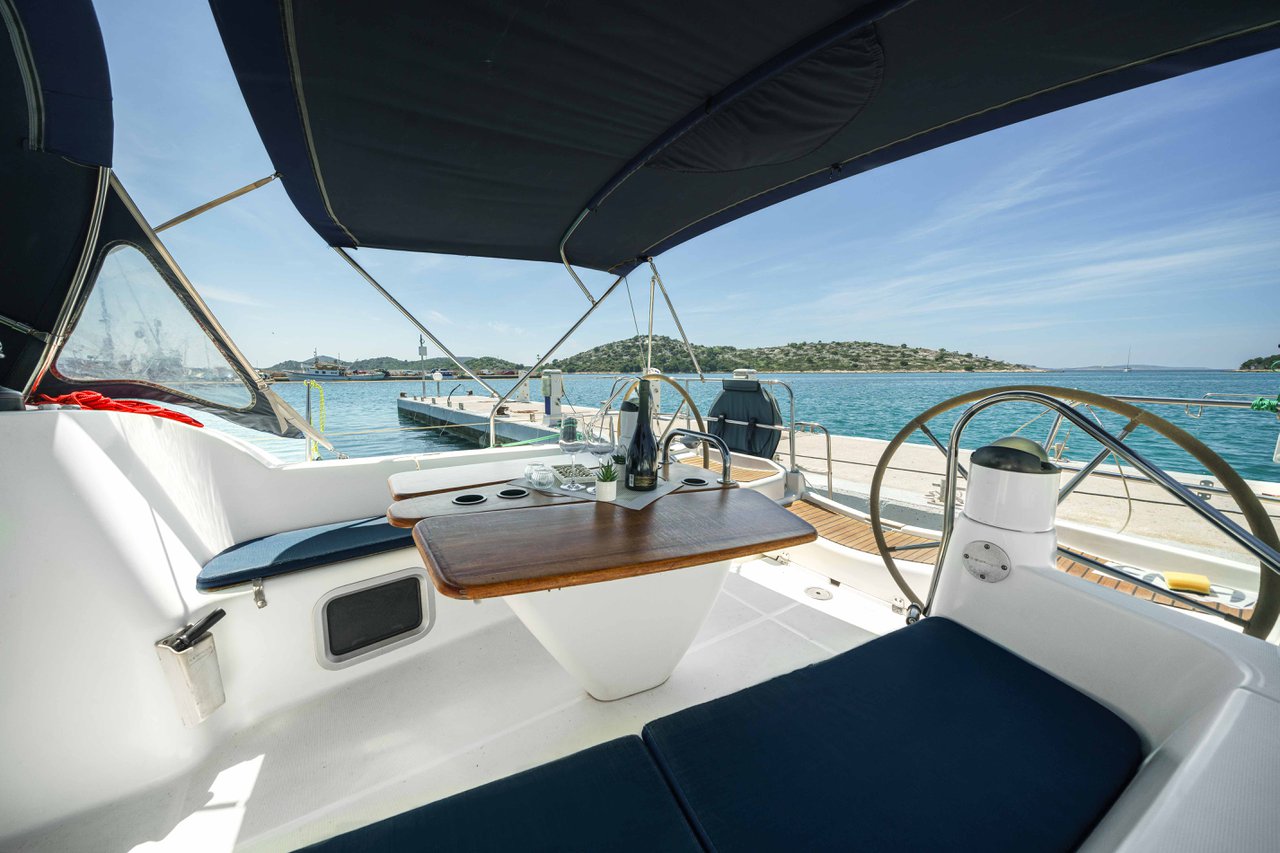 Photo #14 - Sun Odyssey 42i (Ema) in Tribunj - 38524