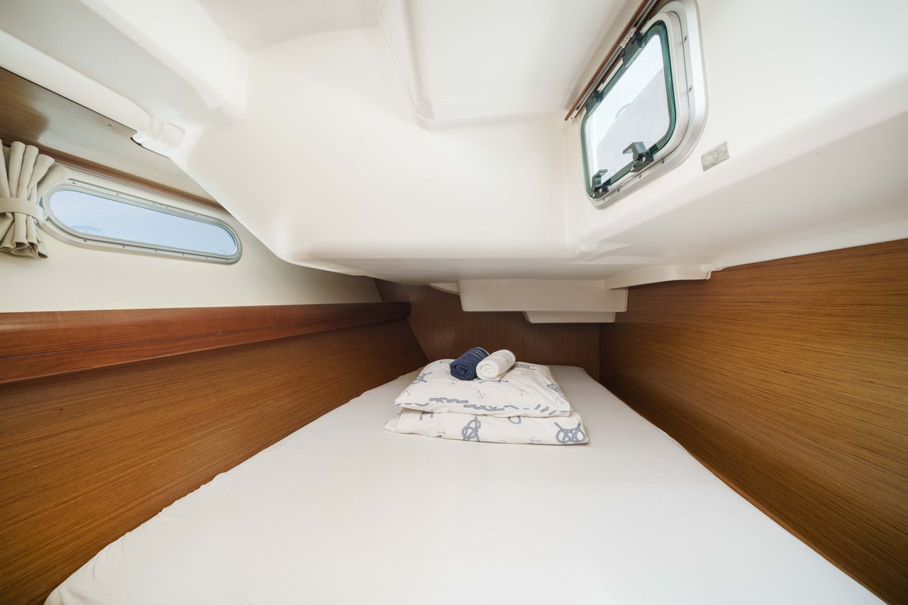 Photo #34 - Sun Odyssey 42i (Ema) in Tribunj - 38524