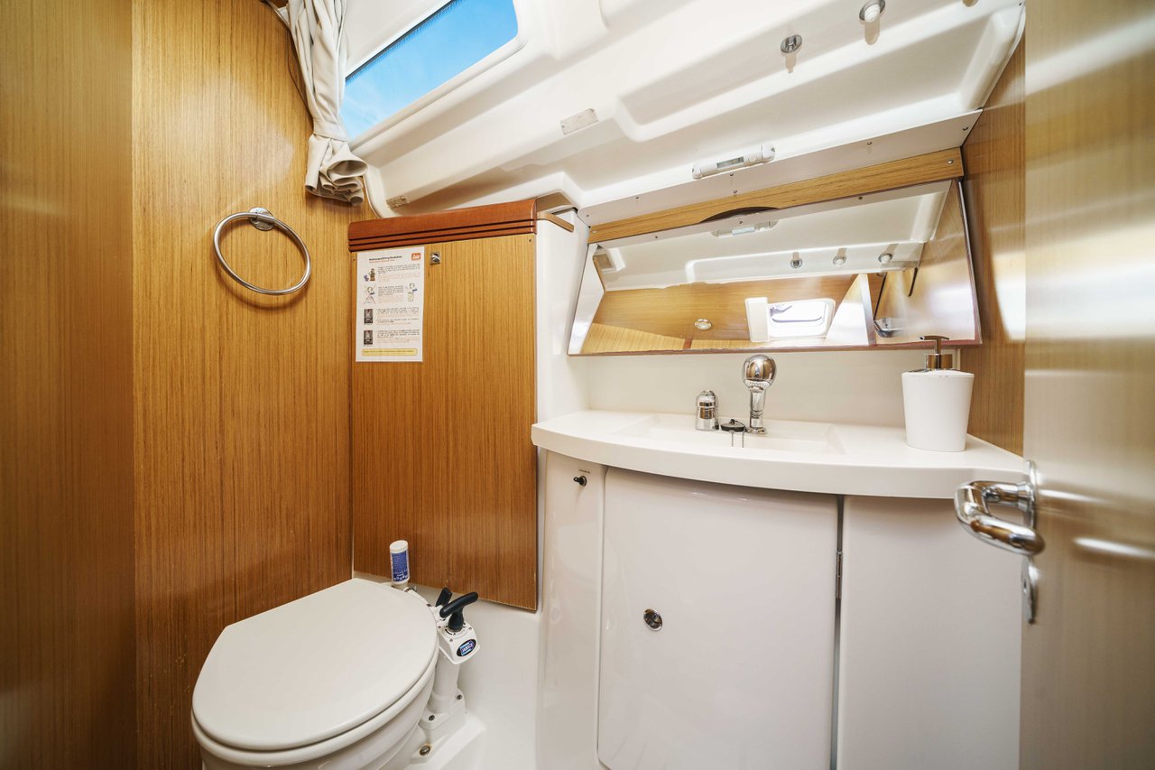 Photo #37 - Sun Odyssey 42i (Ema) in Tribunj - 38524