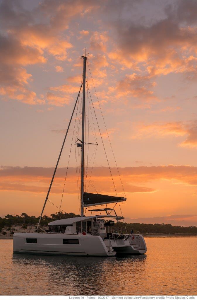 Photo #3 - Lagoon 40 - 4 + 2 cab (Star of the seas 2) in Road Town - 38538